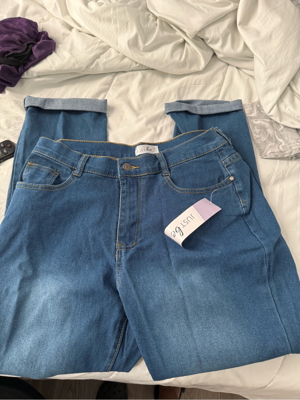 just be Straight Leg Women’s Jeans in Medium Blue
